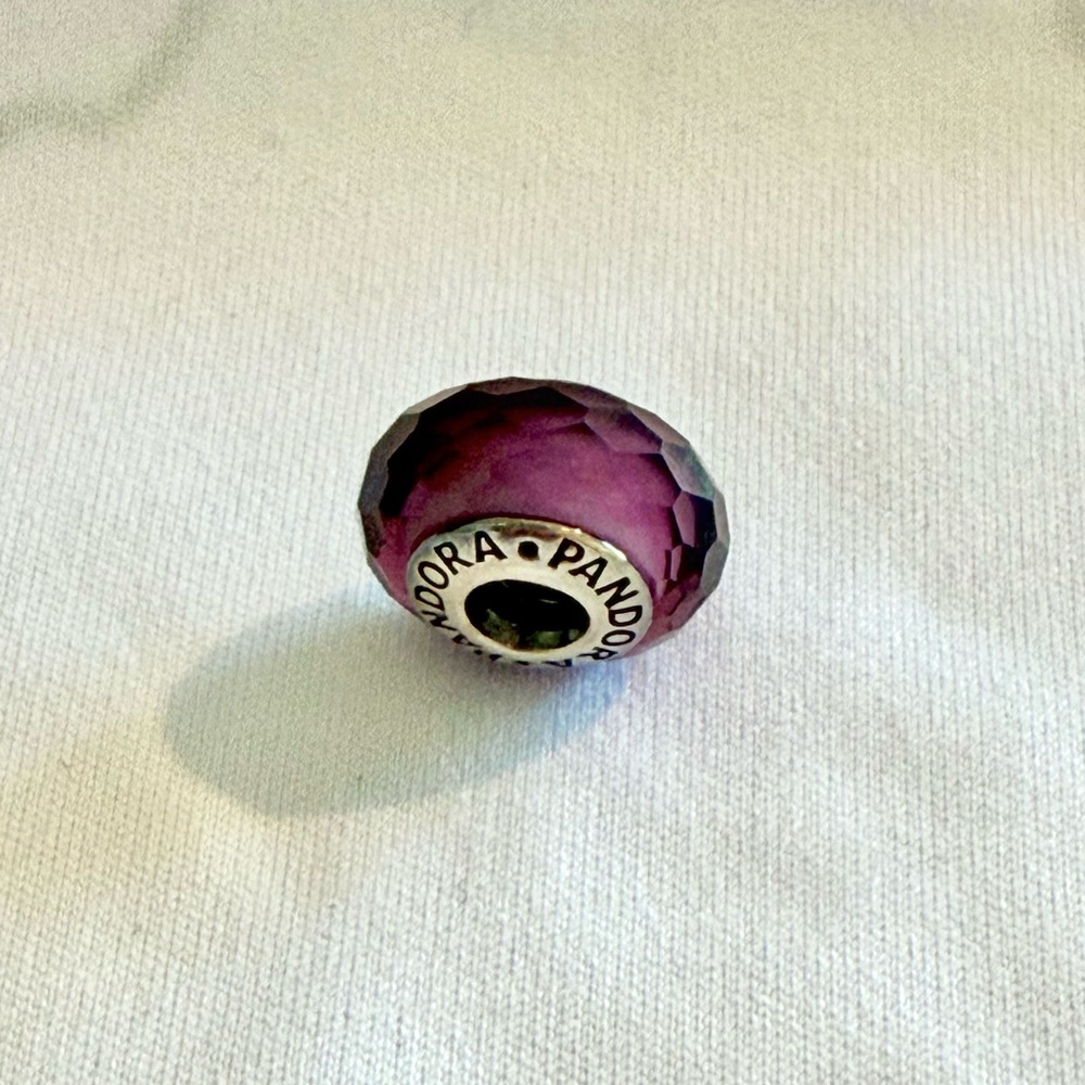 Pandora Purple Fascinating Faceted Murano Glass sterling silver Charm 🔮💍 - Picture 4 of 8